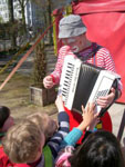 Clown Musik Kindern Geburtstagfeier Kindergarten